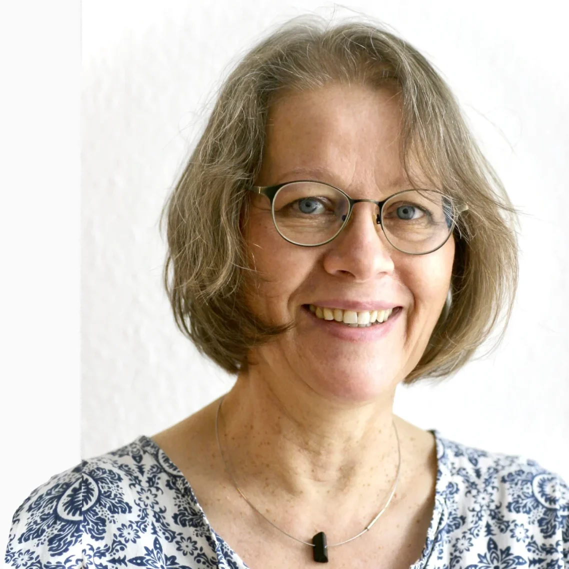 Weggabelung – Entscheidungssituationen in der Psychotherapie Symbolbild: Weggabelung – Entscheidungssituationen in der Psychotherapie